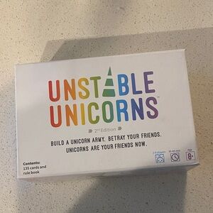 Unstable Unicorns Cardgame